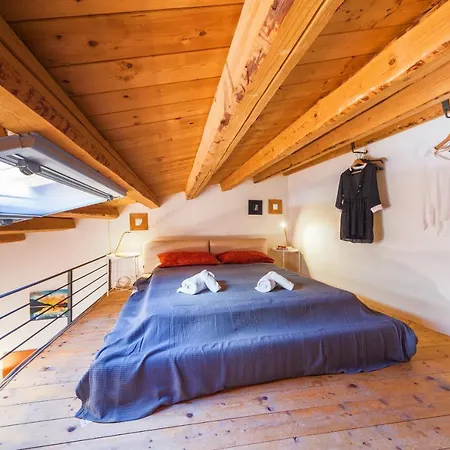 Apartment Il Mare In Corte Studio Syracuse
